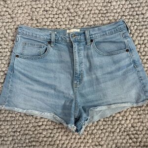 Women's Blue Denim Shorts Universal Thread Size 10/R